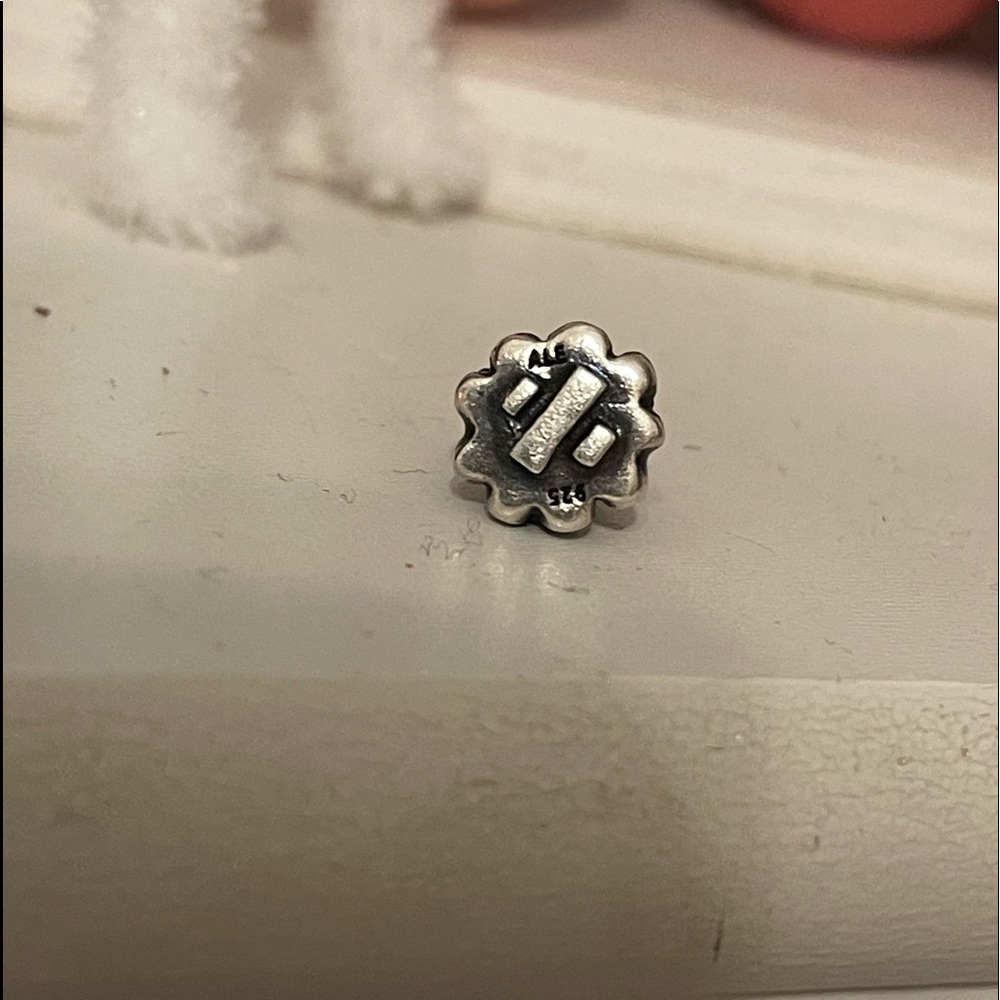 🎄Christmas tree charm!🎄 - Picture 7 of 10